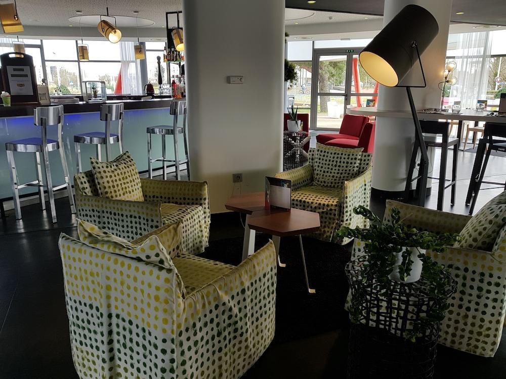 Hotel ibis Styles Nantes Reze Aéroport Esterno foto